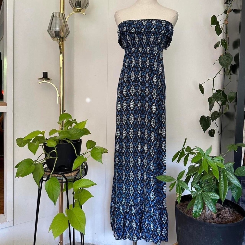Forever 21 size small, indigo blue and white tube top maxi dress.